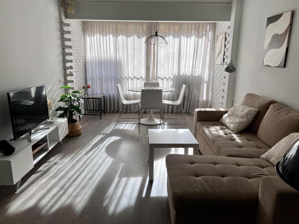 Ruzafa Beach Бенидорм Екстериор снимка